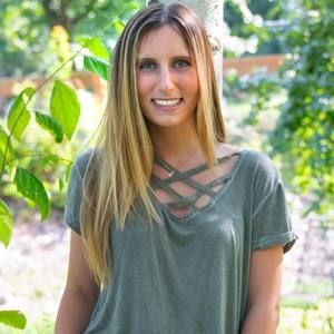 Meet your Posher, Julia